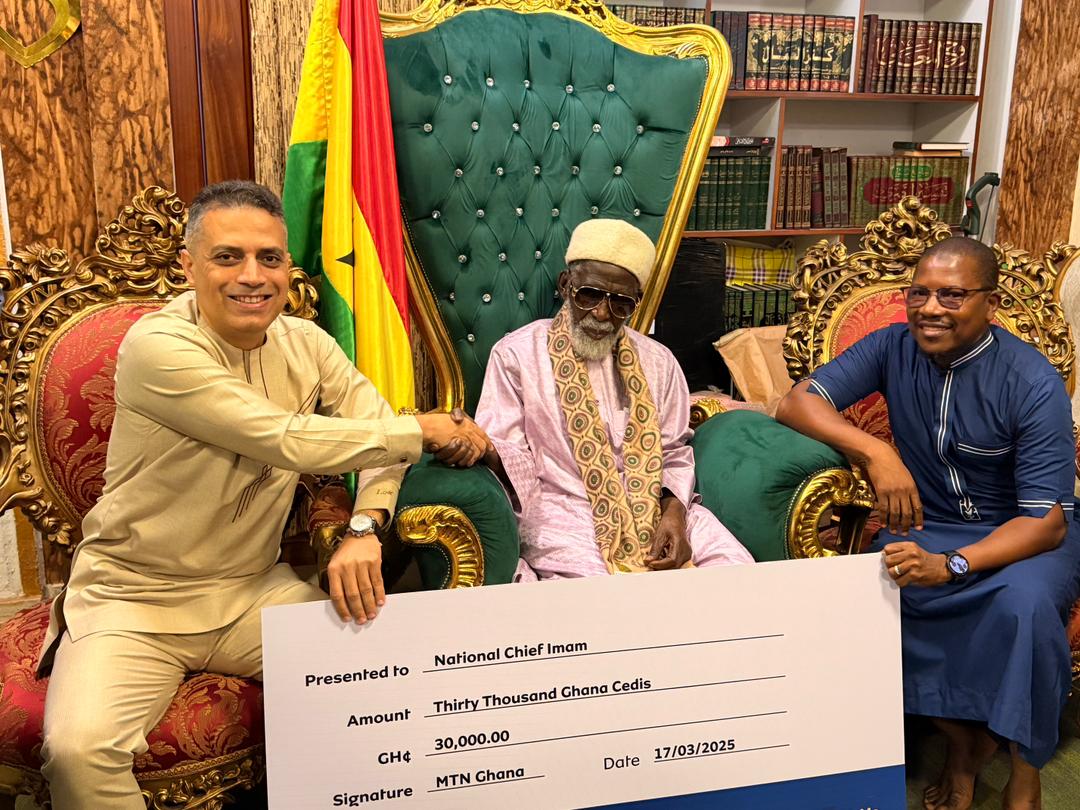 Eidul Fitr: MTN Ghana Donates GH¢200,000 and Food Items to Chief Imam